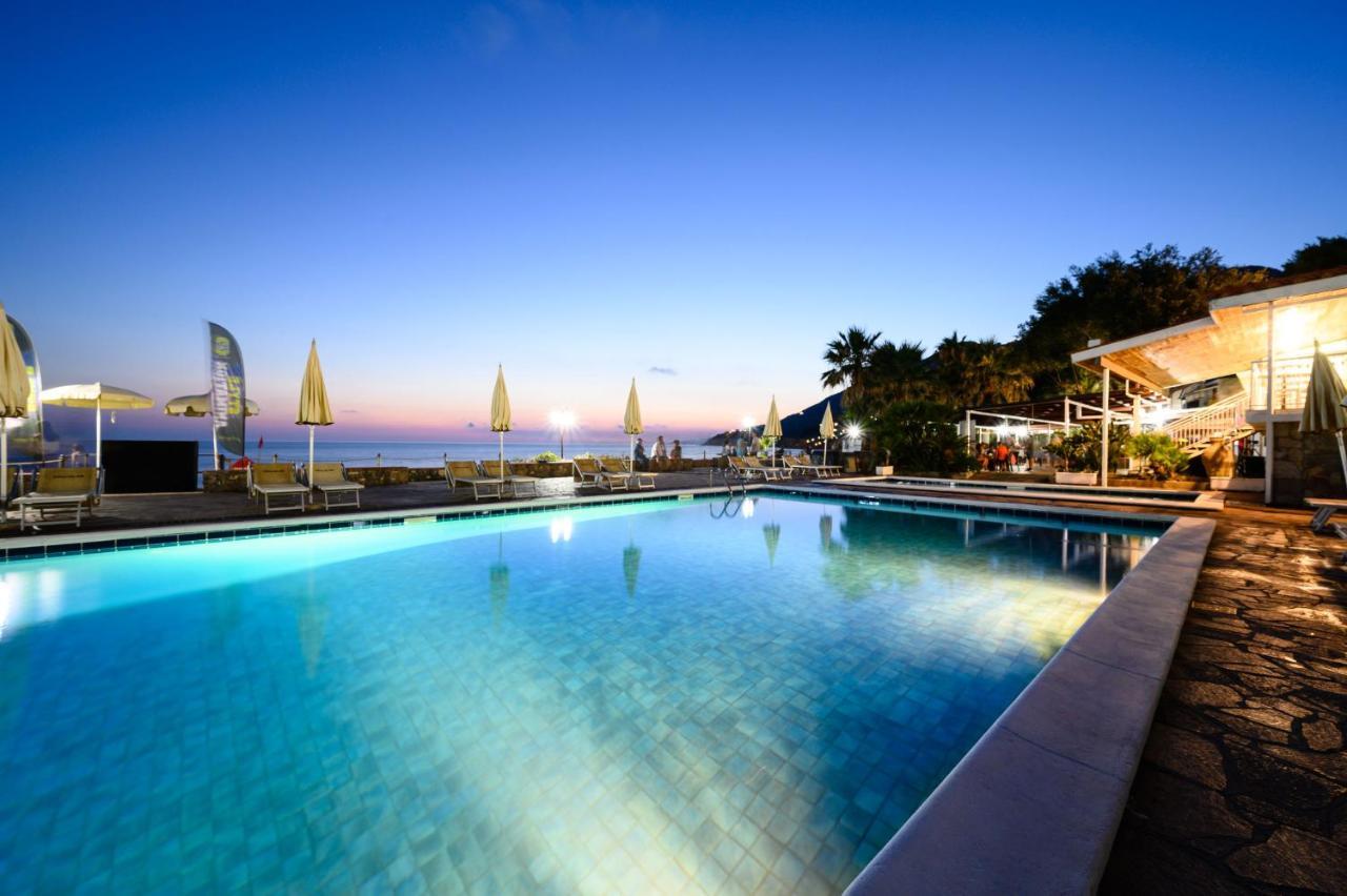 Villaggio Stella Del Sud & Resort Pisciotta Buitenkant foto