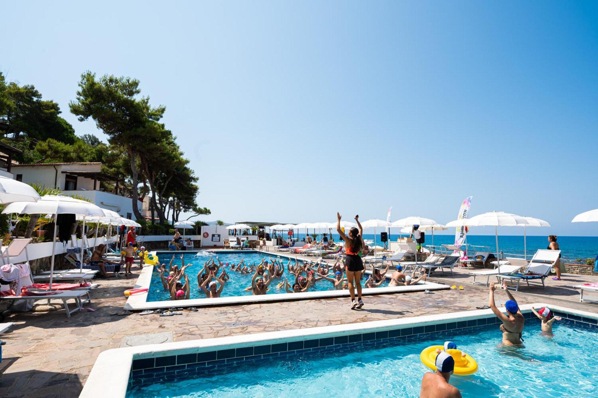 Villaggio Stella Del Sud & Resort Pisciotta Buitenkant foto